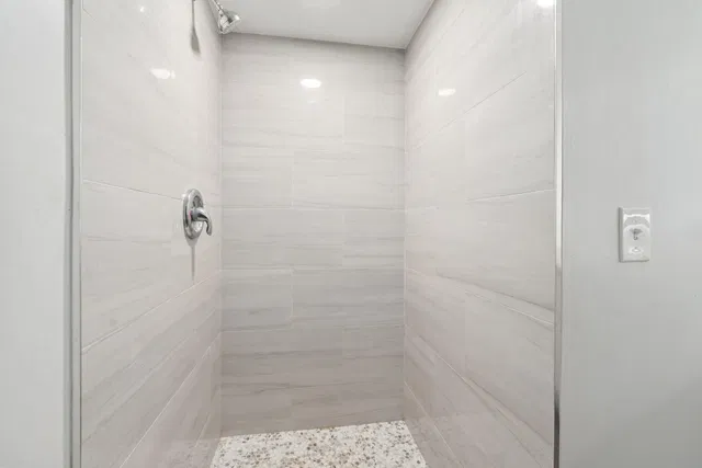 Unit 5-7 photo 17