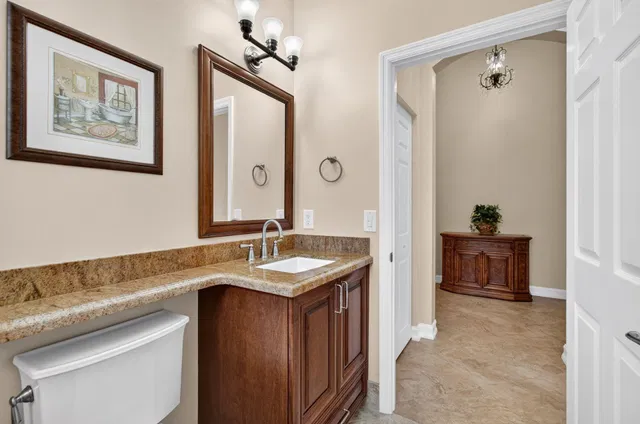  Residence photo 51