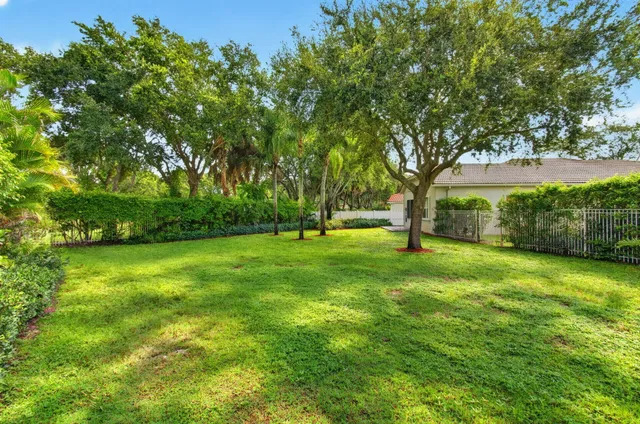  Residence photo 75