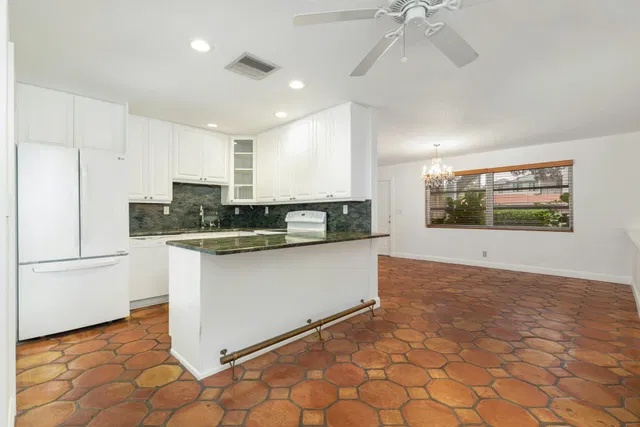 SoSo West Palm Beach Residence photo 6