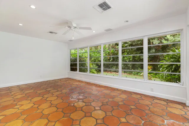 SoSo West Palm Beach Residence photo 8