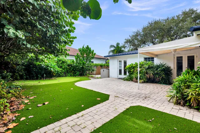 SoSo West Palm Beach Residence photo 17
