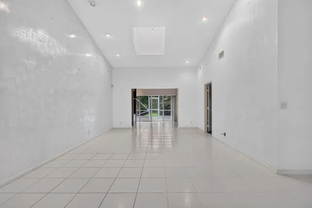 Residence photo 10