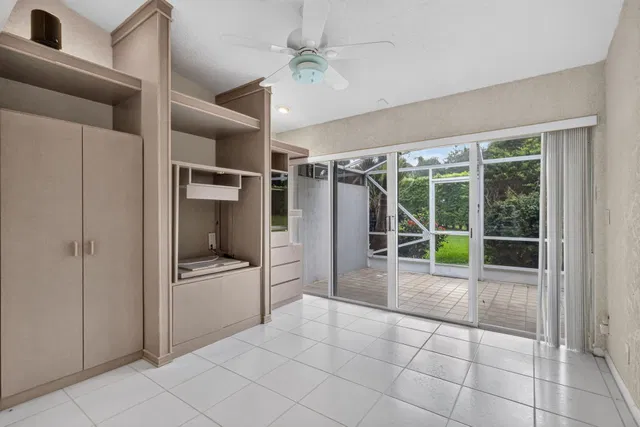 Residence photo 14