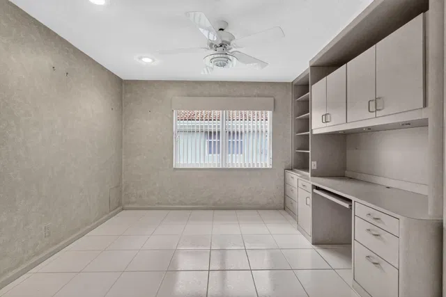 Residence photo 17