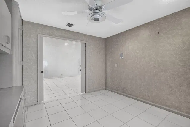 Residence photo 18