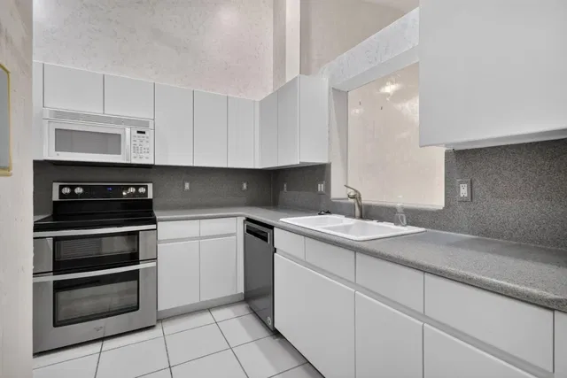 Residence photo 21