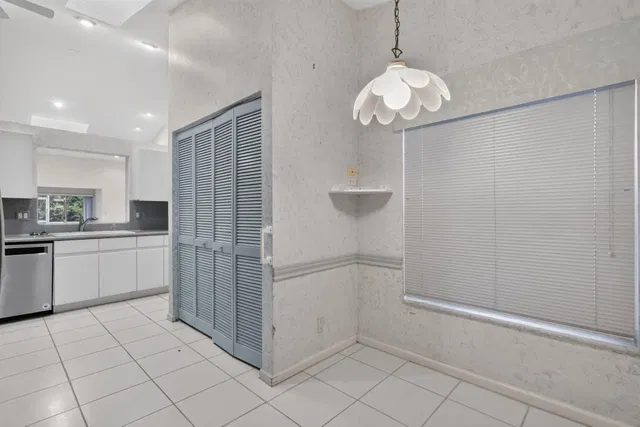 Residence photo 25