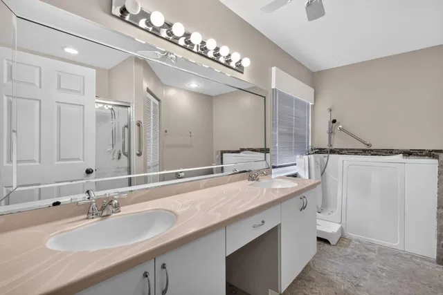 Residence photo 28