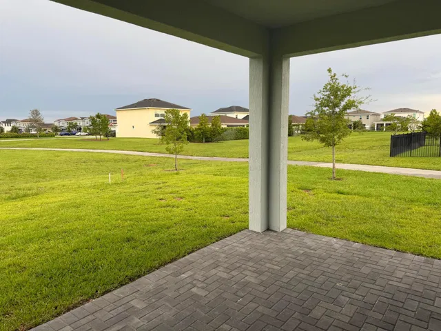  Residence photo 16