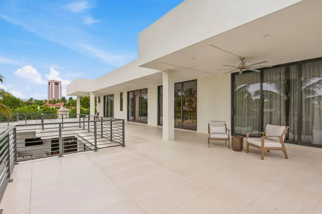 Royal Palm Yacht and Country Club Residence photo 2