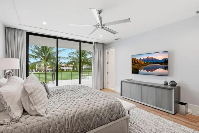 Royal Palm Yacht and Country Club Residence photo 25