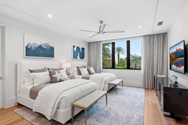 Royal Palm Yacht and Country Club Residence photo 26