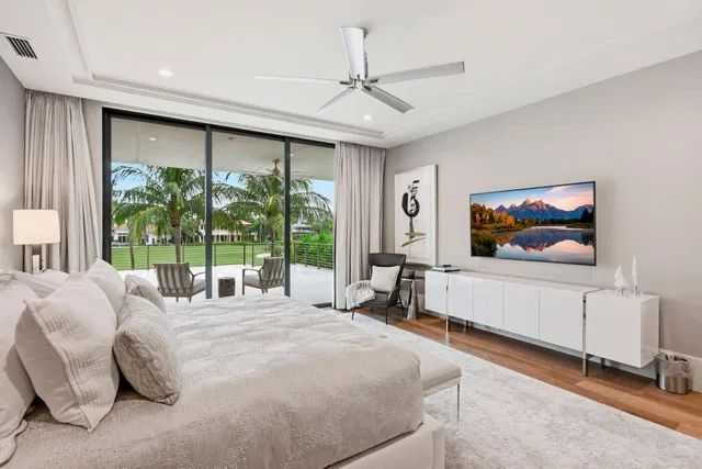 Royal Palm Yacht and Country Club Residence photo 29