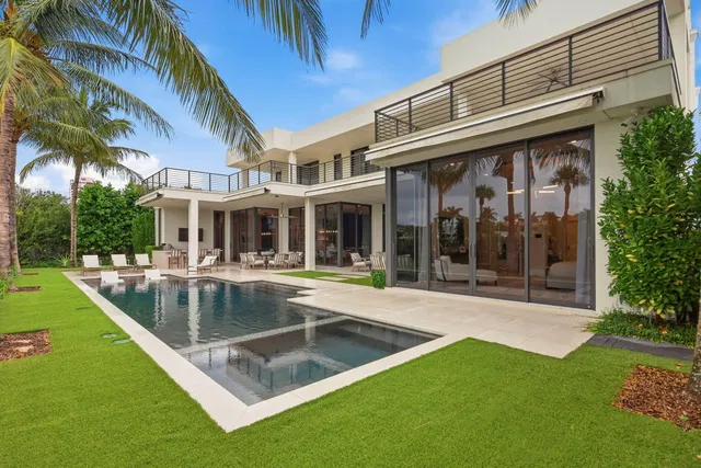 Royal Palm Yacht and Country Club Residence photo 45