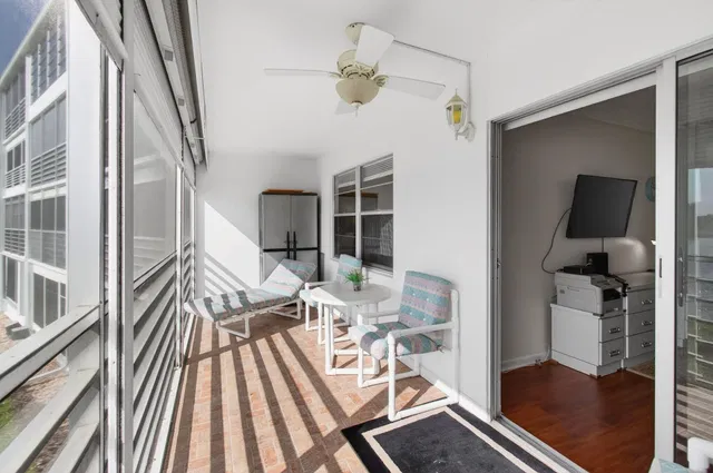 Residence photo 46