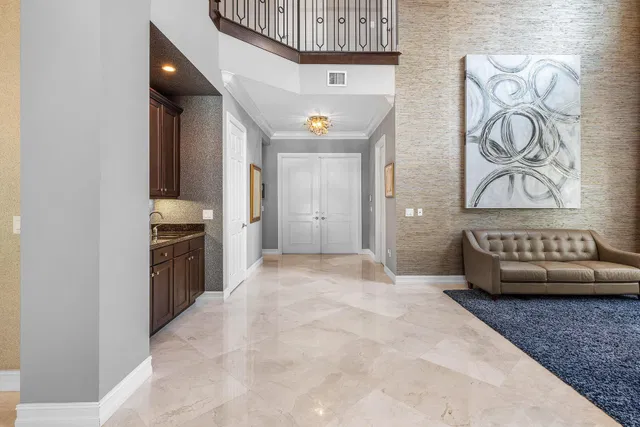 Residence photo 11
