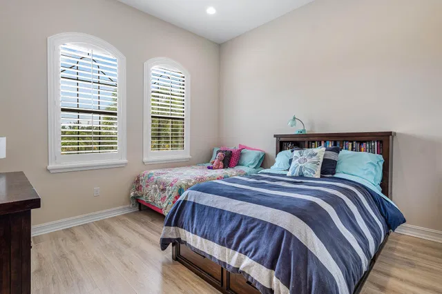 Residence photo 36