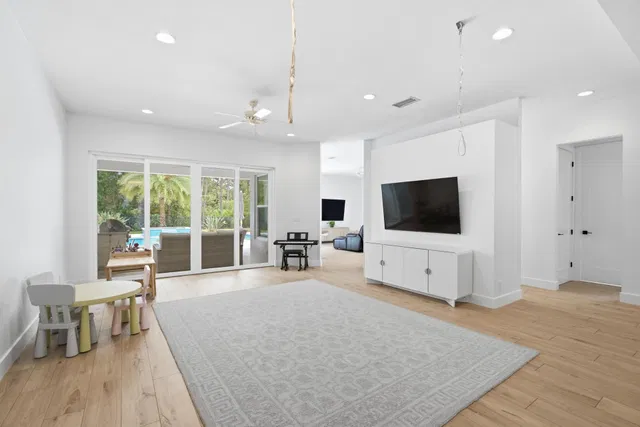Residence photo 6