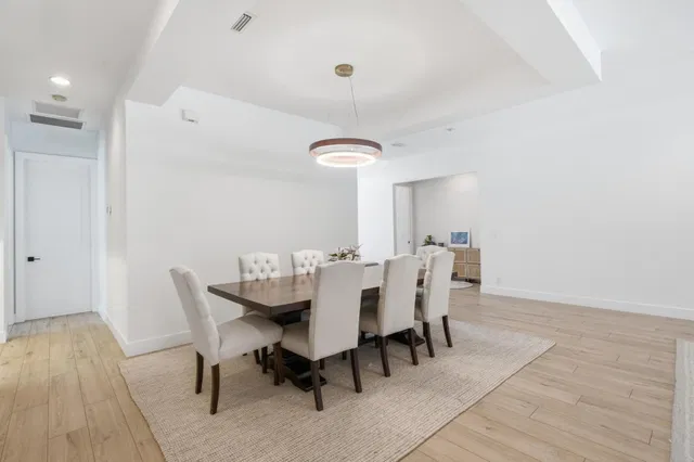 Residence photo 16
