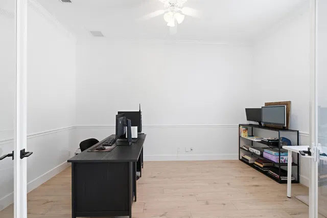 Residence photo 29