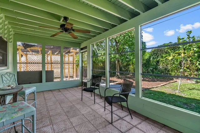 Residence photo 25