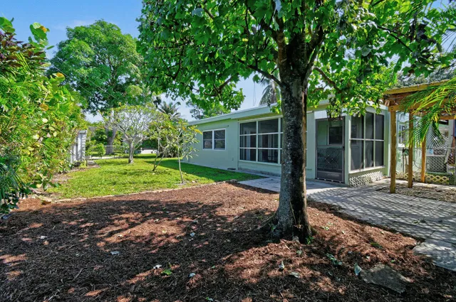 Residence photo 30