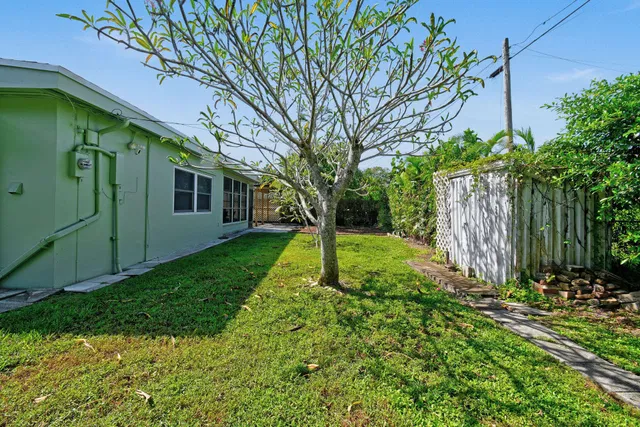 Residence photo 31