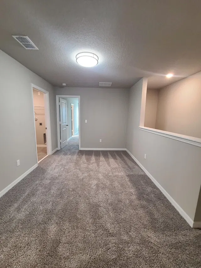 Residence photo 12