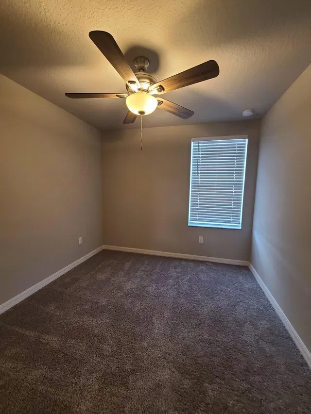 Residence photo 15