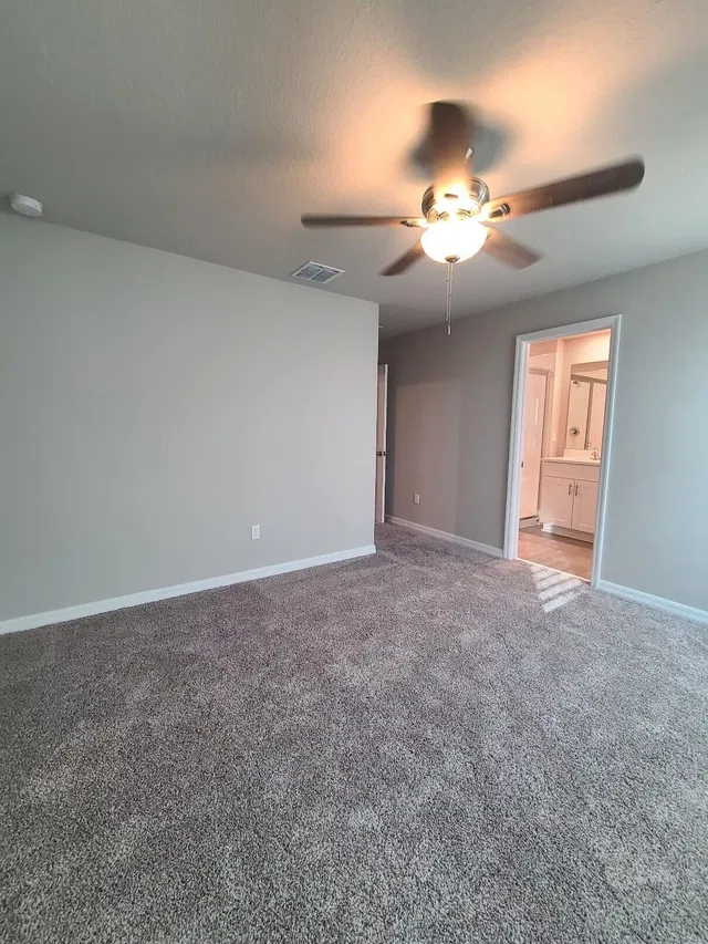 Residence photo 24