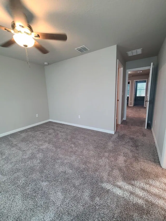 Residence photo 25