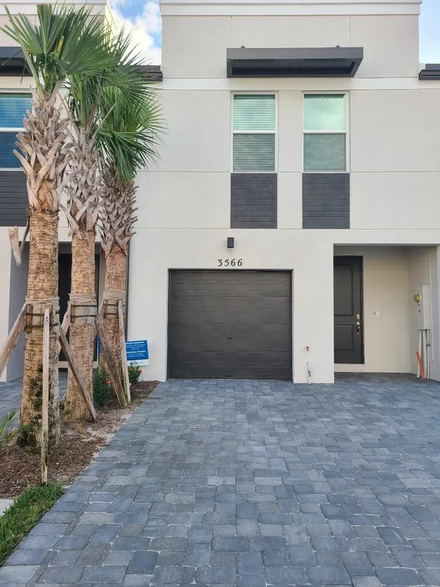Residence photo 30