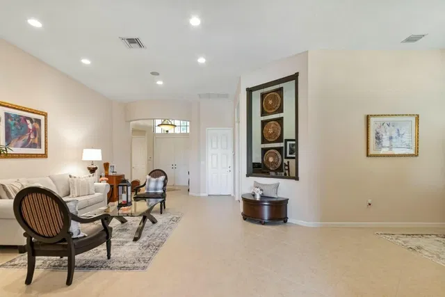 Residence photo 7