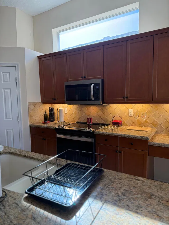 Residence photo 20