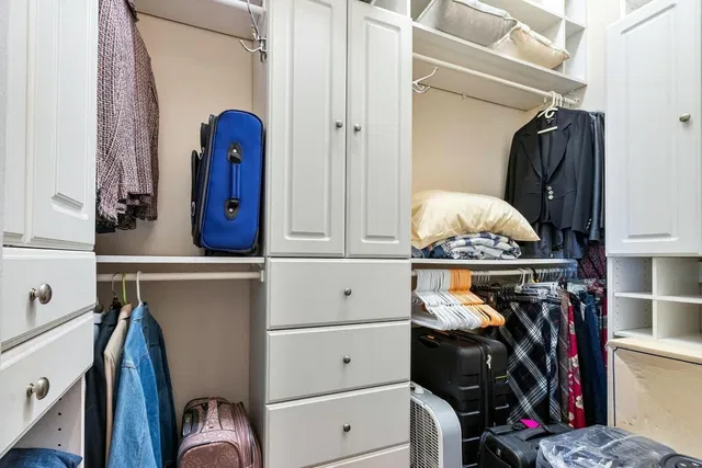 Residence photo 25