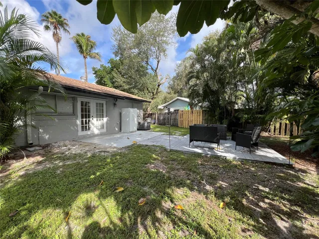 Residence photo 12
