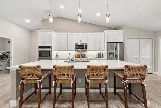Residence photo 3