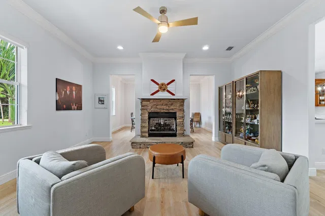 Residence photo 15
