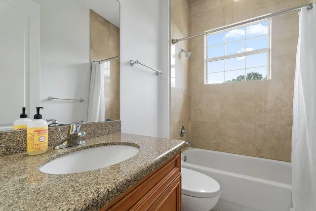 Residence photo 54