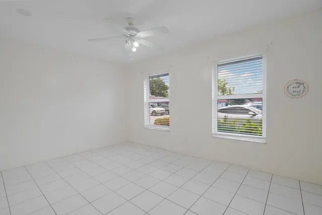 Residence photo 11