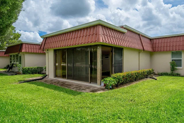 Residence photo 23
