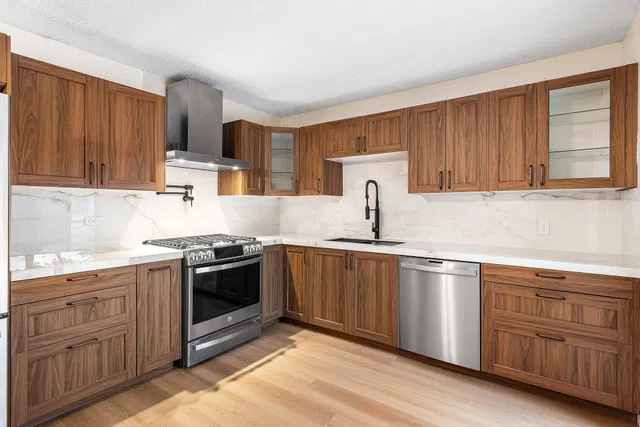  Residence photo 15