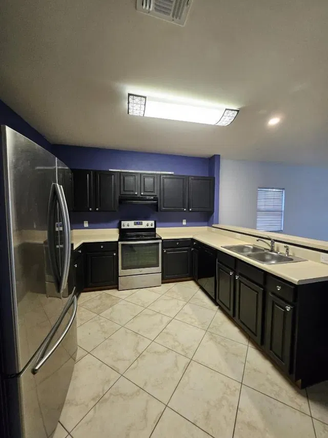 Residence photo 4