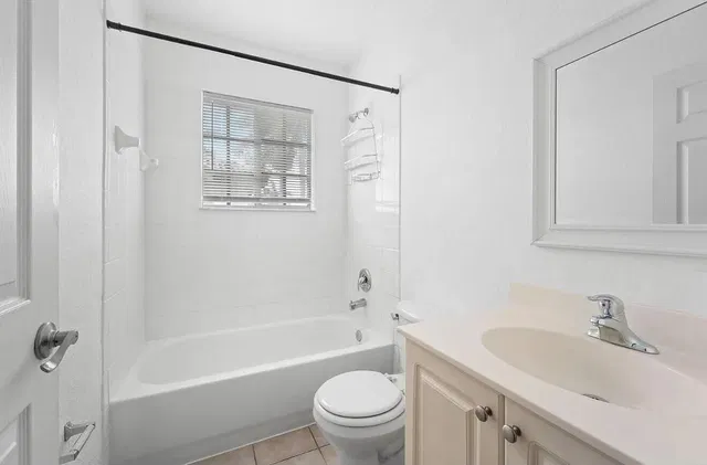Unit 4116 photo 14