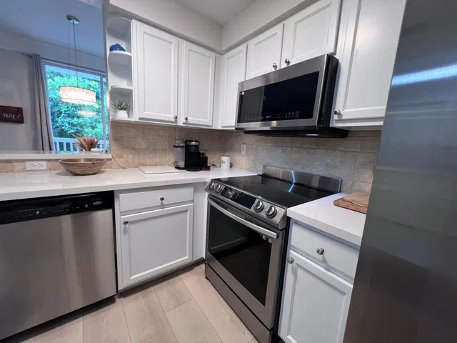  Unit 206 photo 11