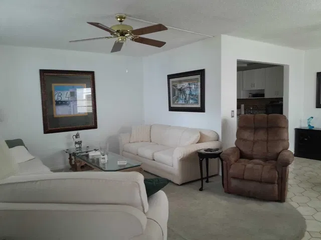  Residence photo 7