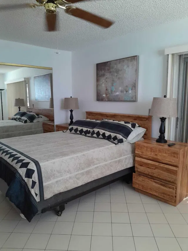  Residence photo 9
