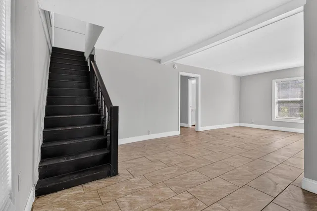  Residence photo 6