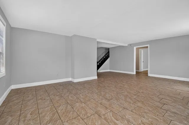  Residence photo 9